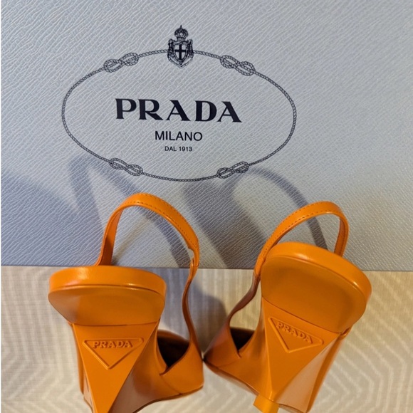 Orange Prada heels with unique heel shape - Picture 5 of 5